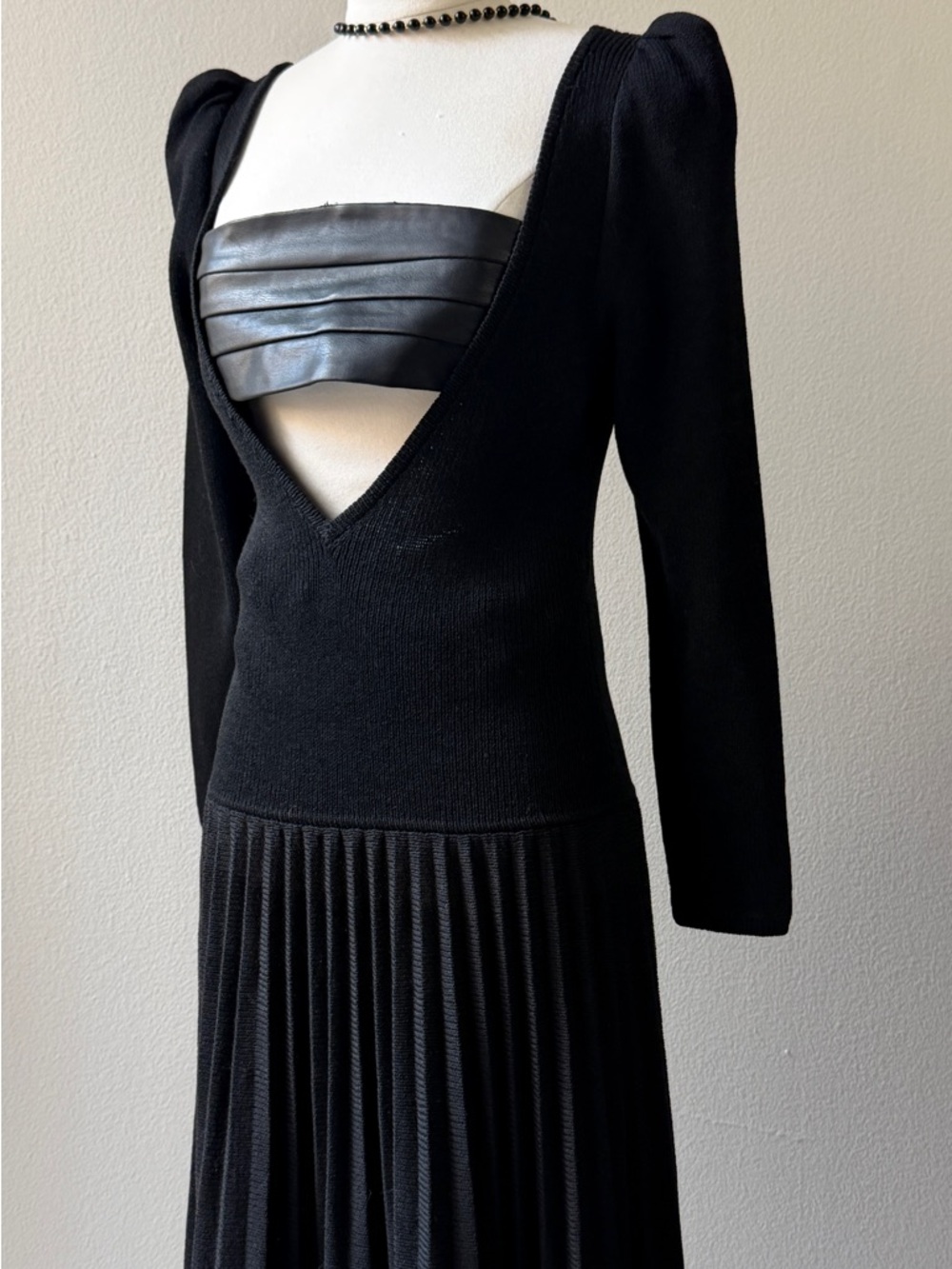 Vintage St John Elegant Black Pleated Maxi Dress - Picture 9 of 14